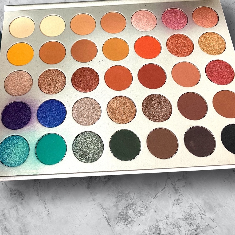 Jaclyn Hill x MORPHE Volume I | like new
